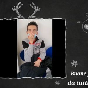 donna con disabilità augura buon natale